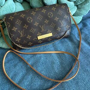 Favorite LV MM crossbody with leather strap